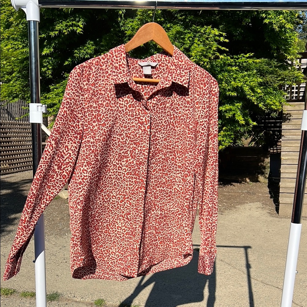 Women’s Red Leopard Print H&M Shirt